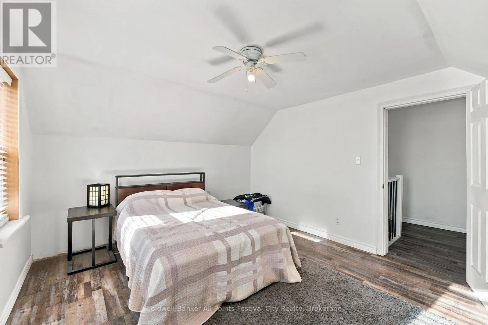 10 AMBERLEY ROAD