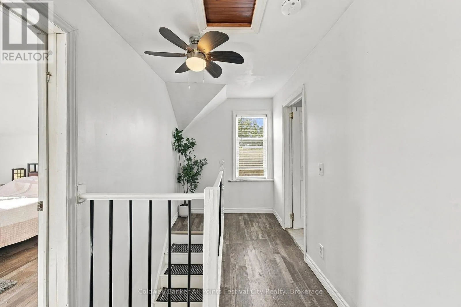 10 AMBERLEY ROAD