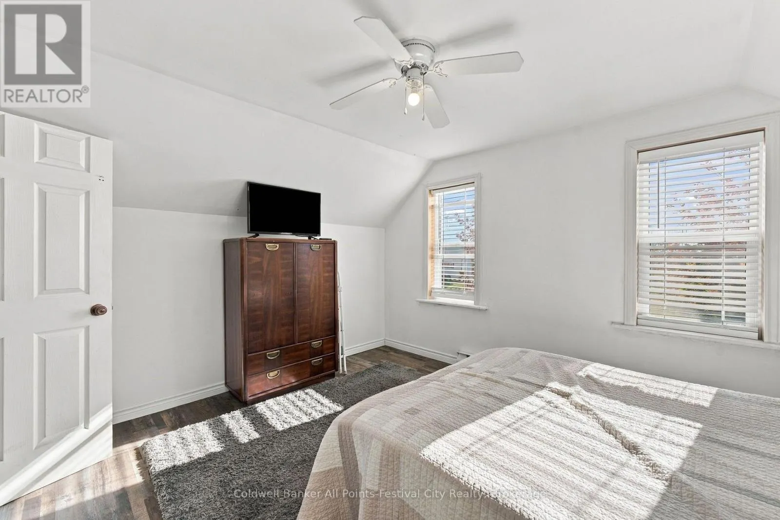 10 AMBERLEY ROAD