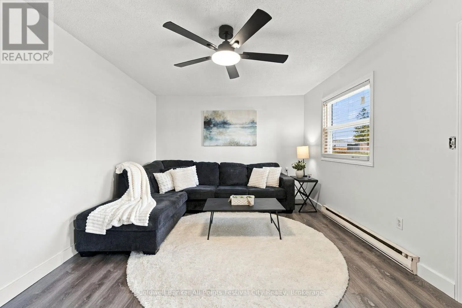 10 AMBERLEY ROAD