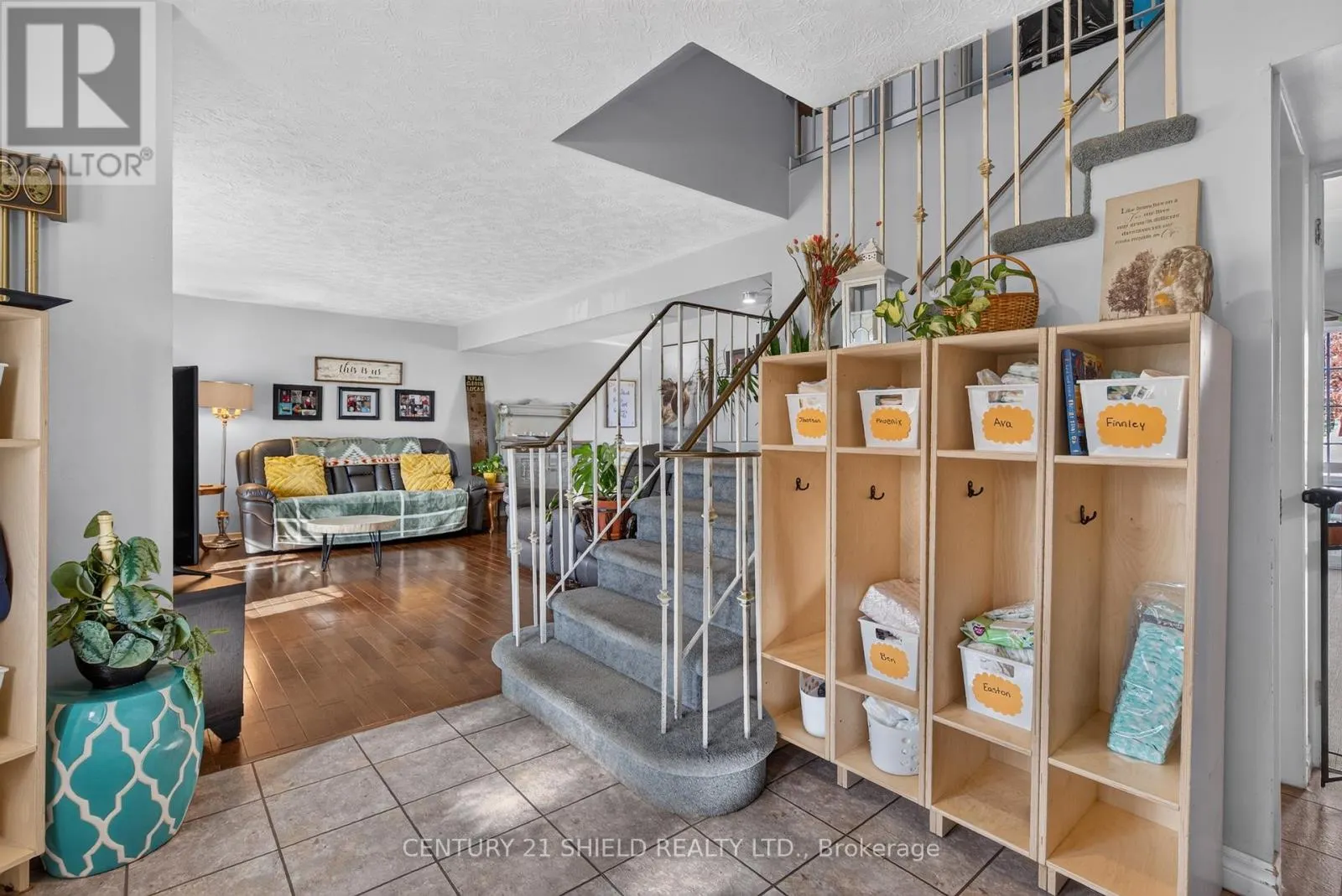 1319 AUBIN AVENUE