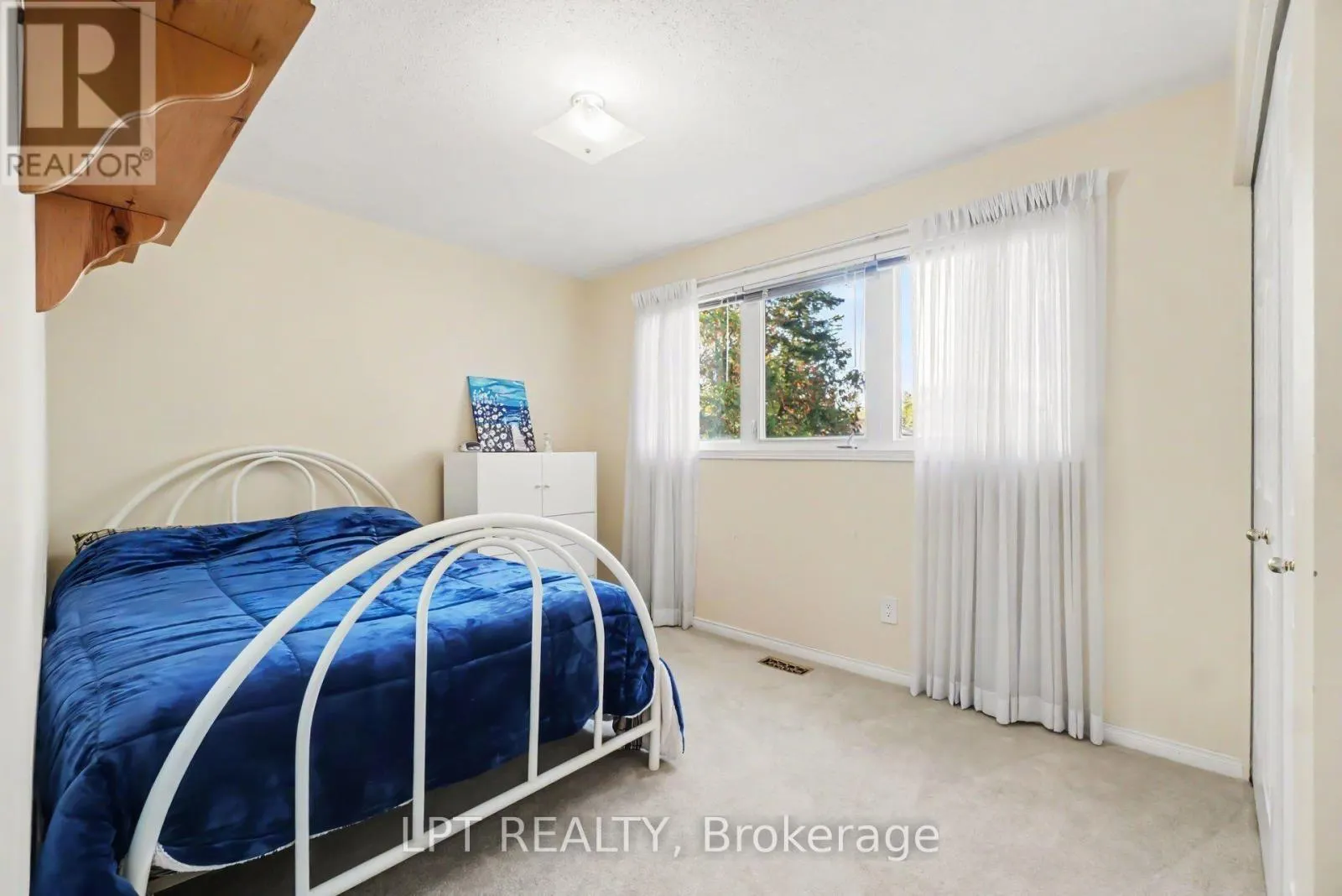 24 BELLEVIEW DRIVE