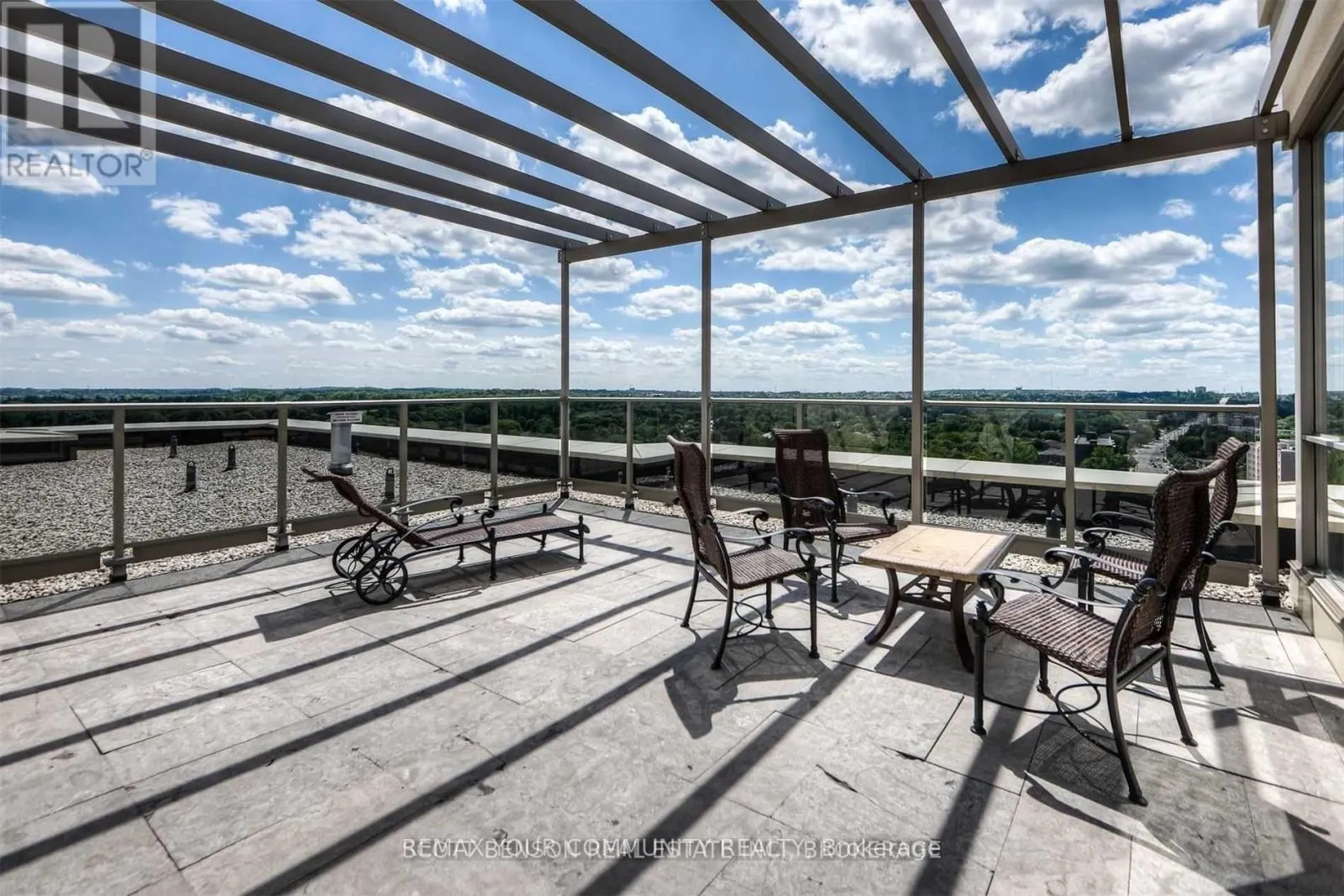 106 - 223 ERB STREET W
