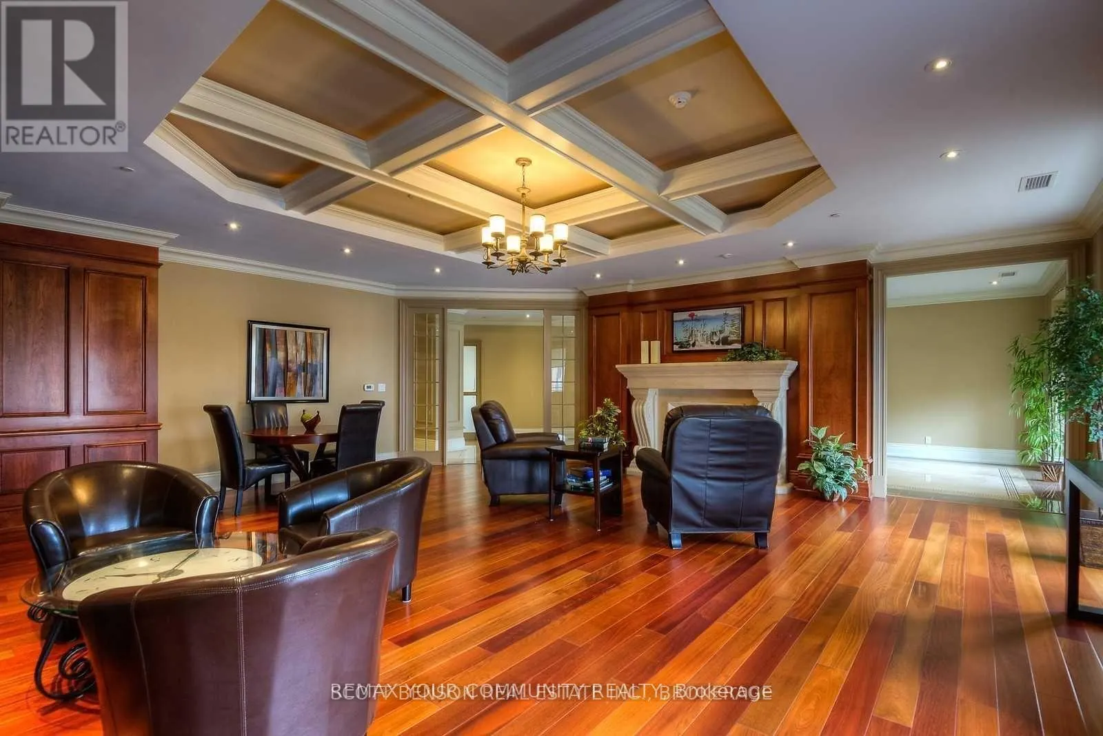 106 - 223 ERB STREET W