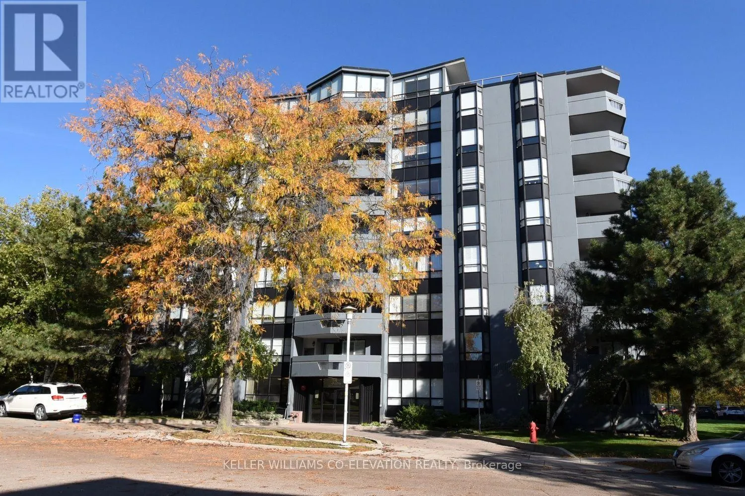 602 - 6 VILLAGE GREEN BOULEVARD