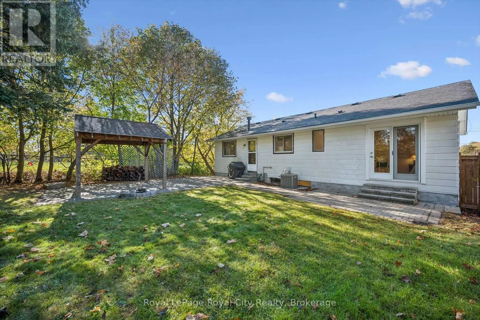 26 DAKOTA DRIVE