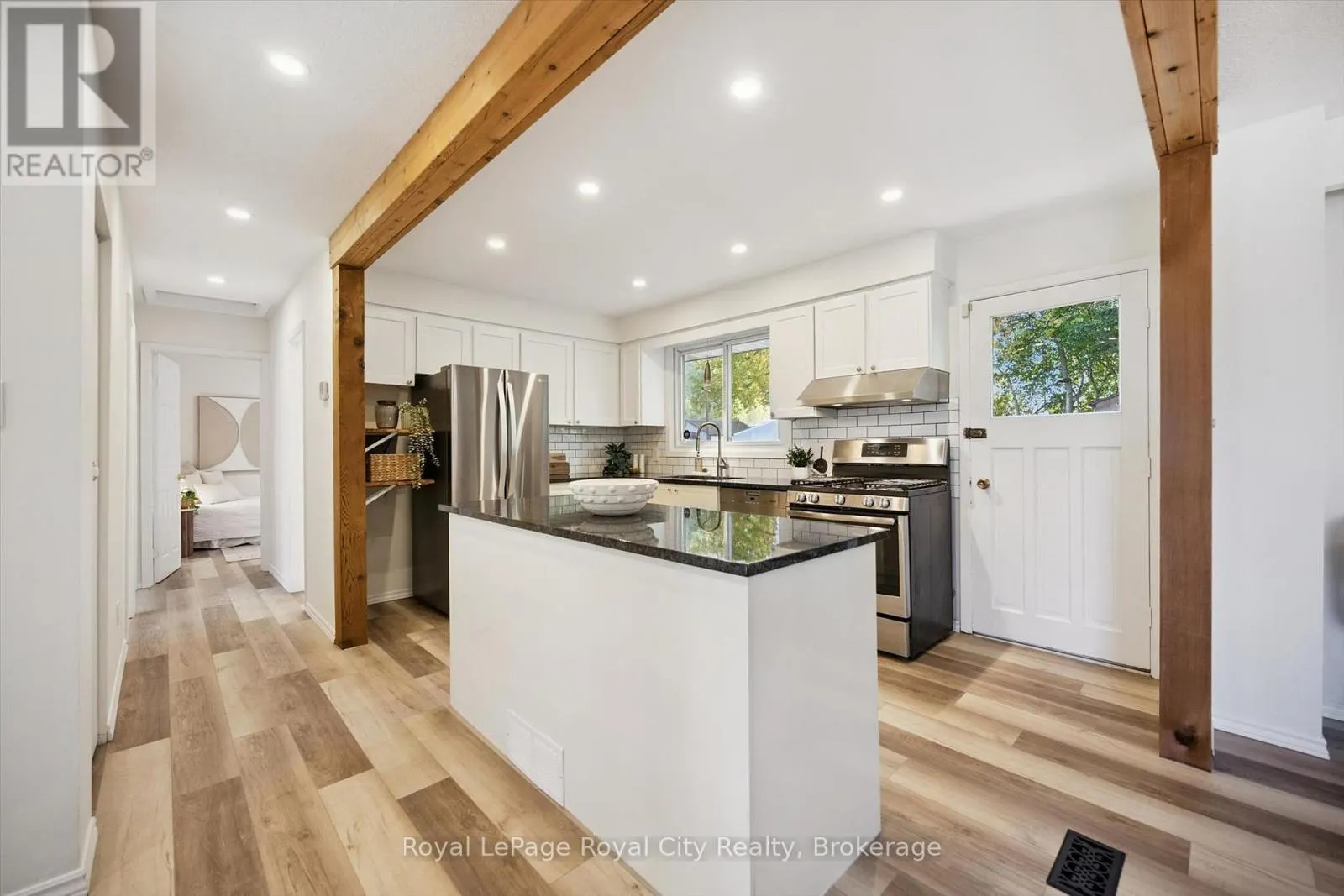 26 DAKOTA DRIVE