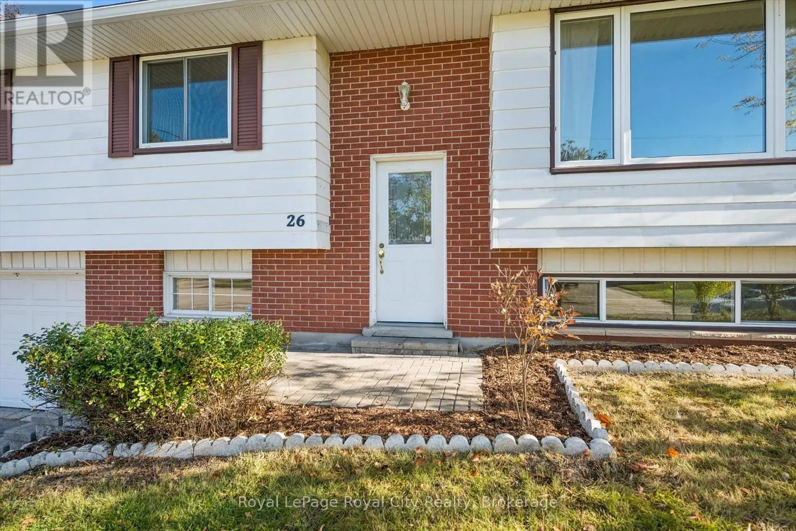 26 DAKOTA DRIVE