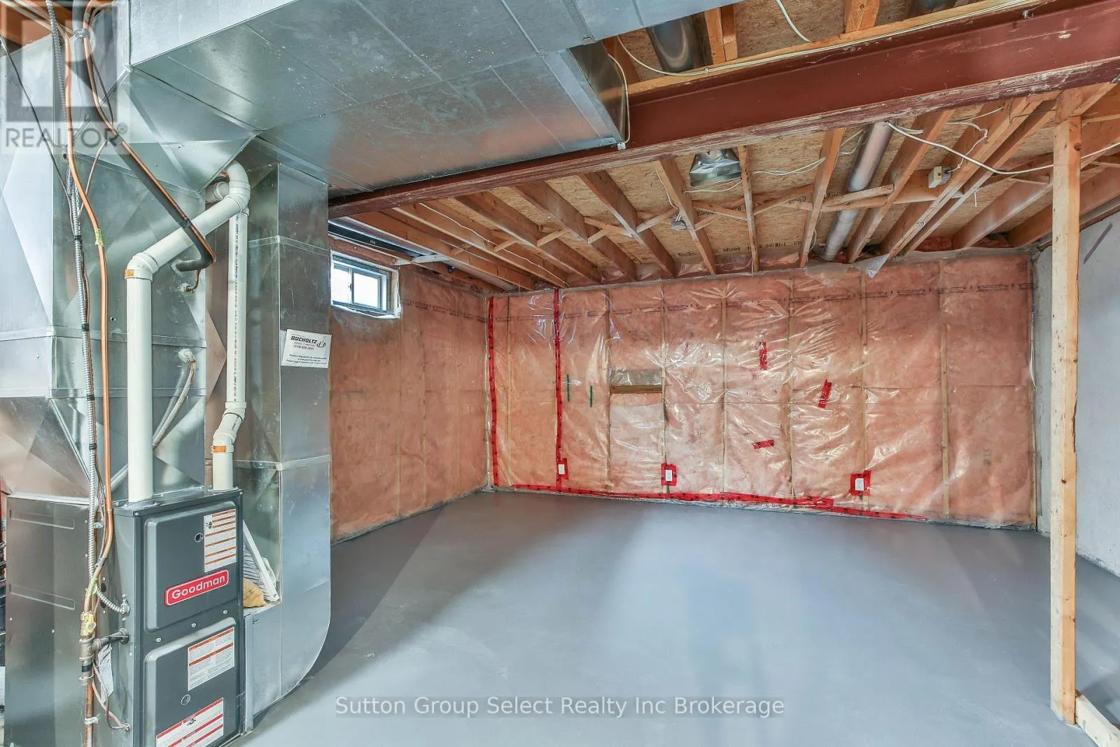1106 NELLIS STREET