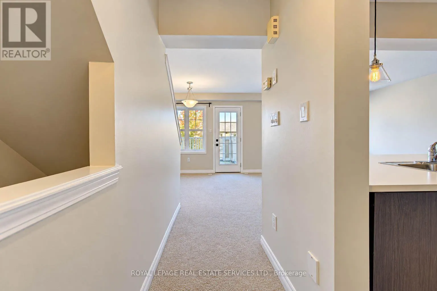 16 STRATUS STREET