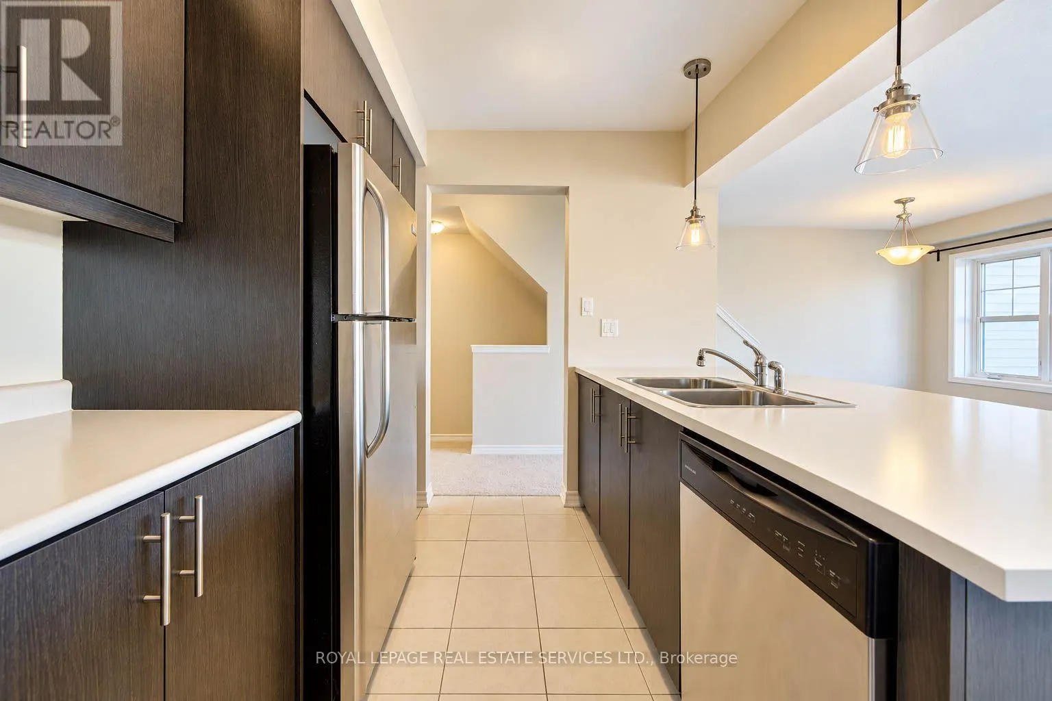 16 STRATUS STREET