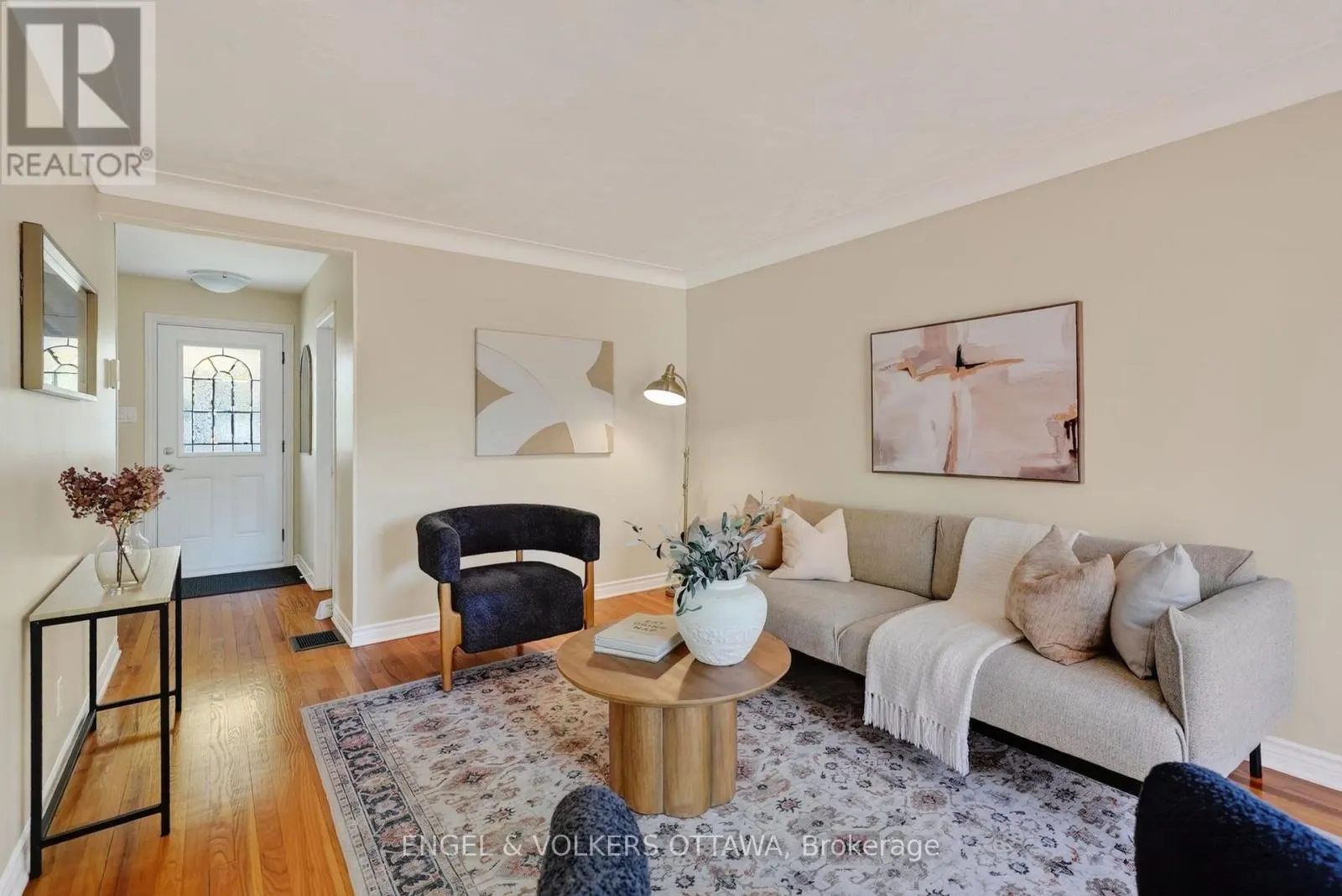 916 IROQUOIS ROAD