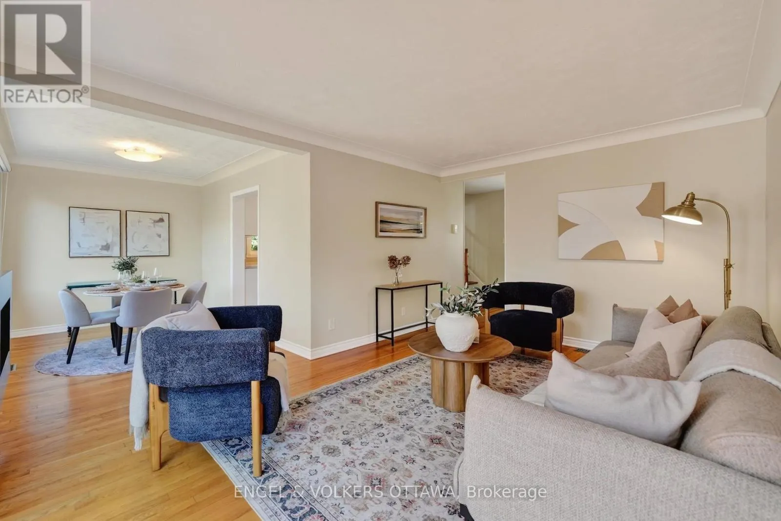 916 IROQUOIS ROAD