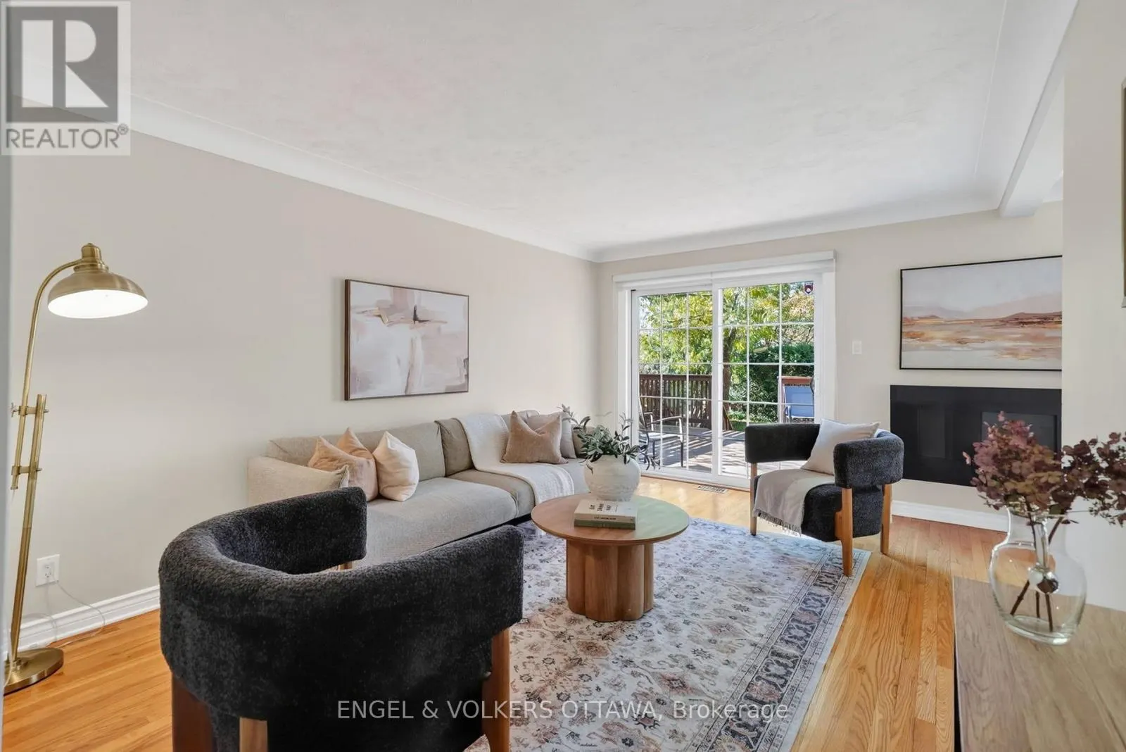 916 IROQUOIS ROAD