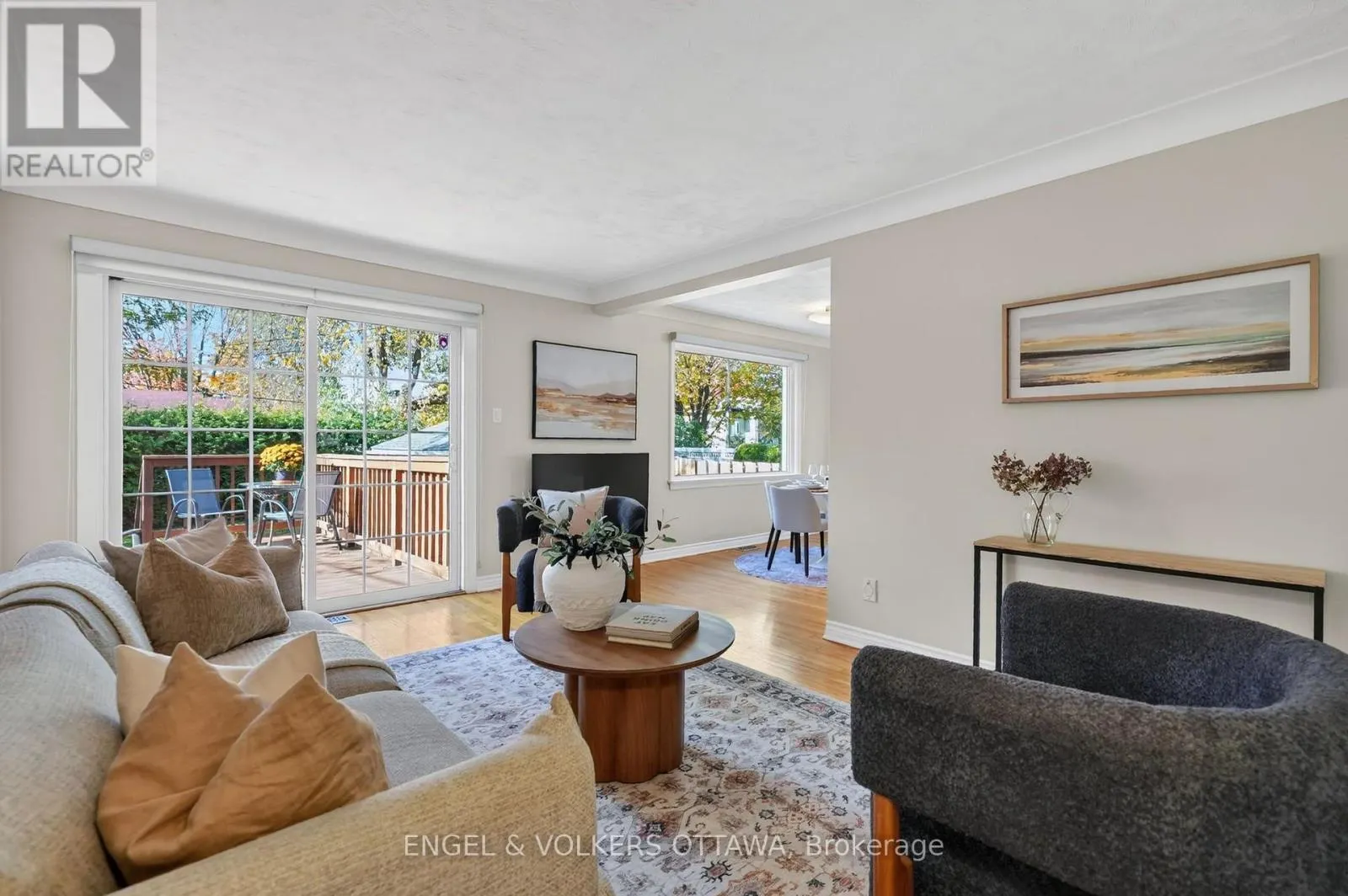 916 IROQUOIS ROAD