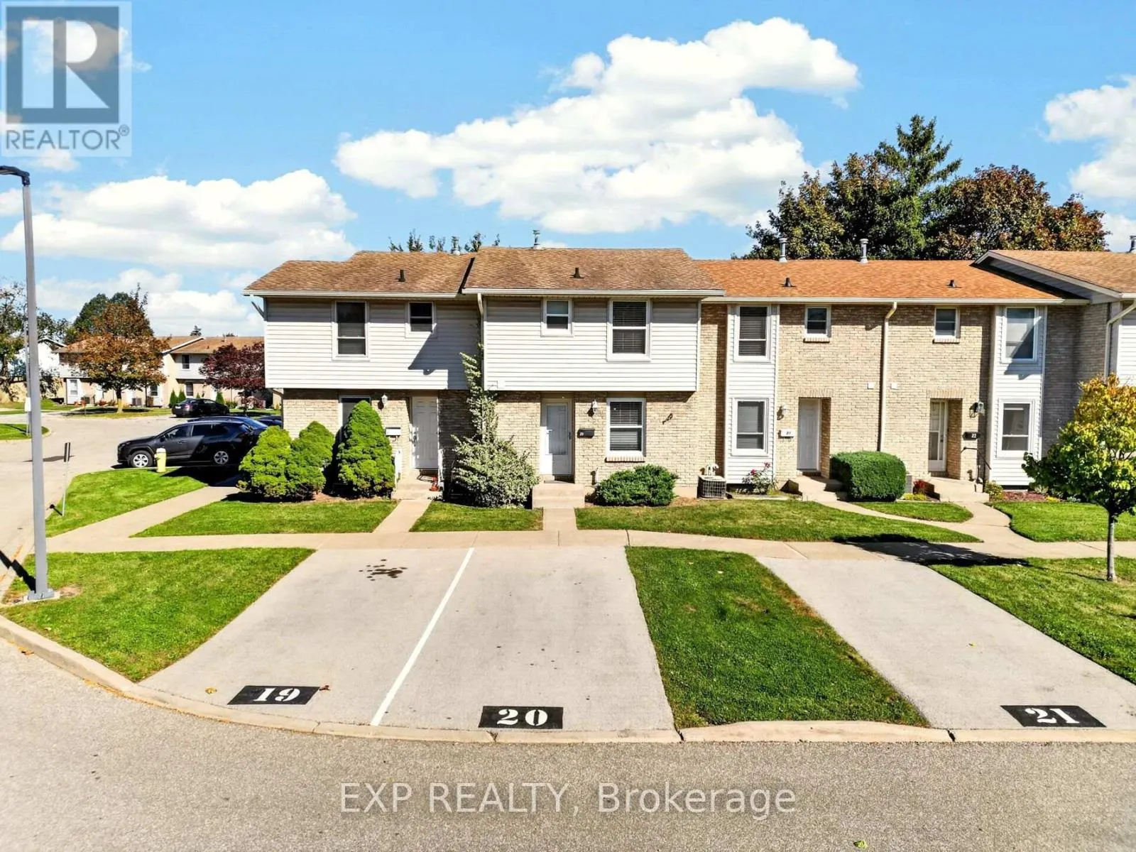20 - 242 LAKEPORT ROAD #20
