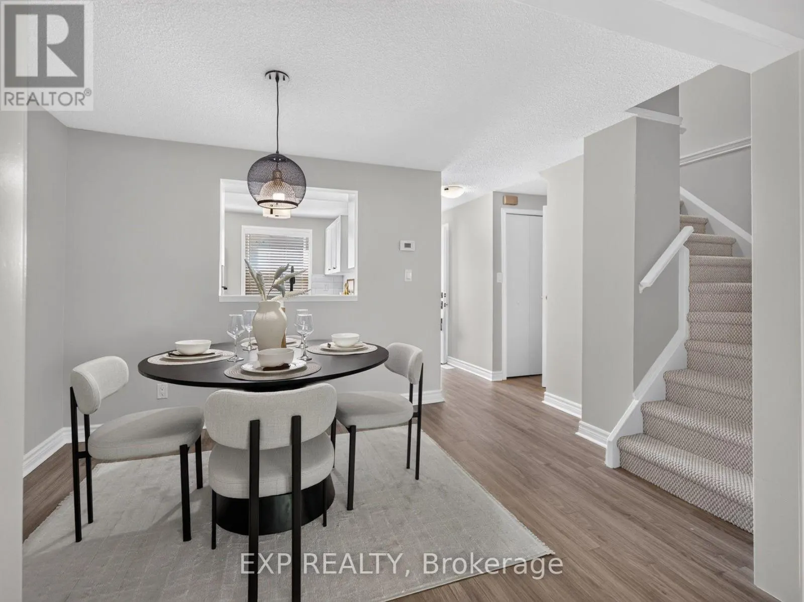 20 - 242 LAKEPORT ROAD #20