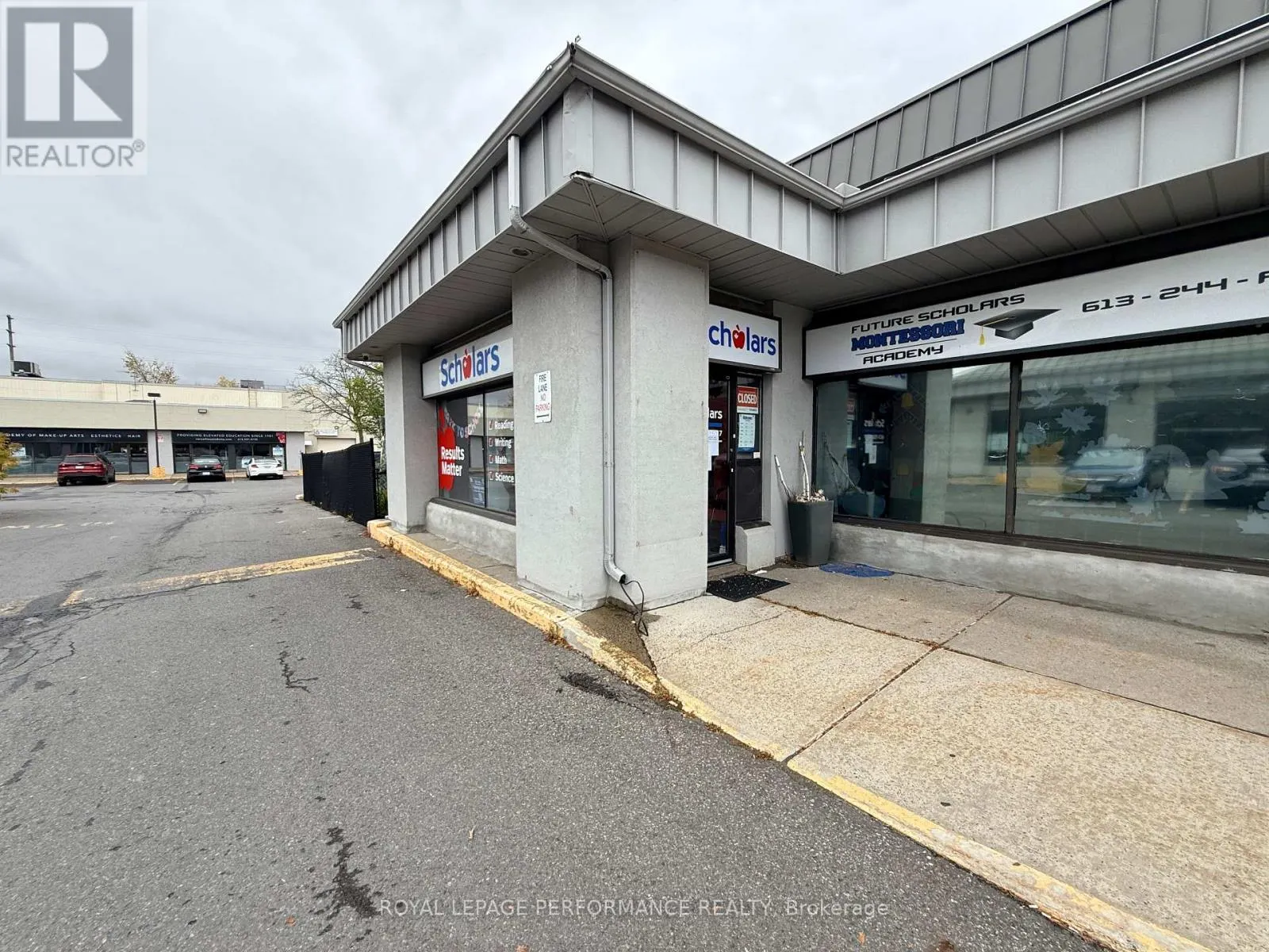 5 - 1920 BANK STREET W