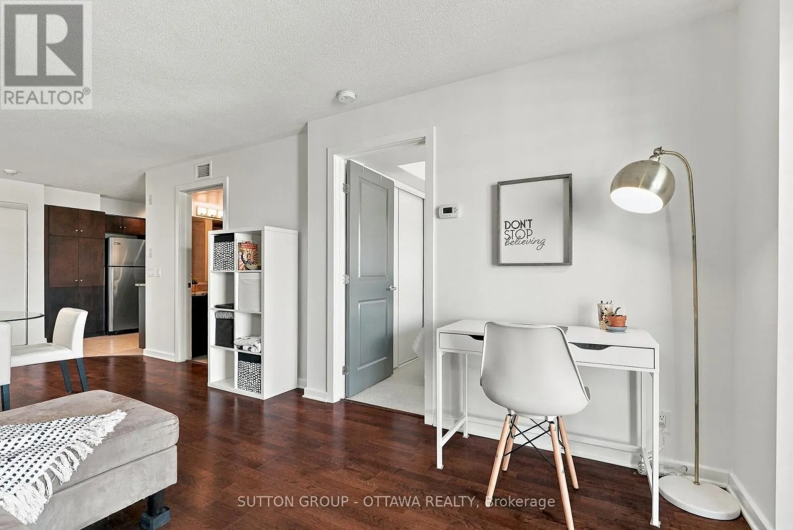 1012 - 138 SOMERSET STREET W