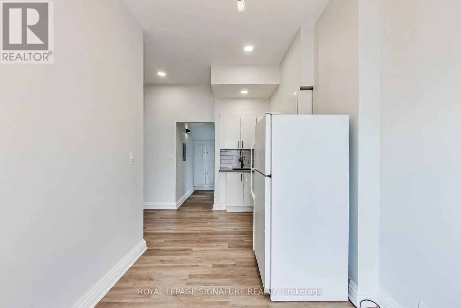 2 - 102 WEST AVENUE S