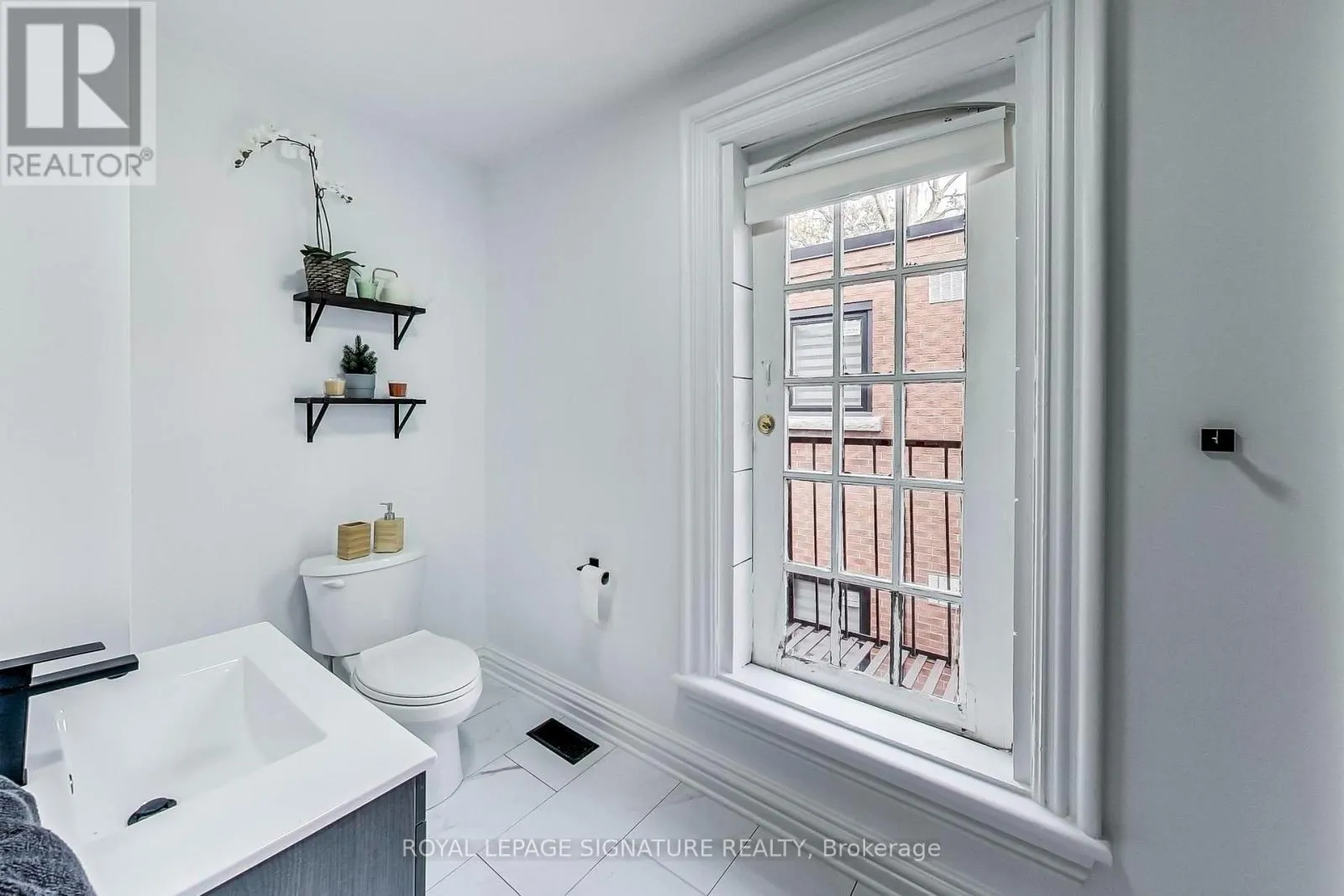 2 - 102 WEST AVENUE S