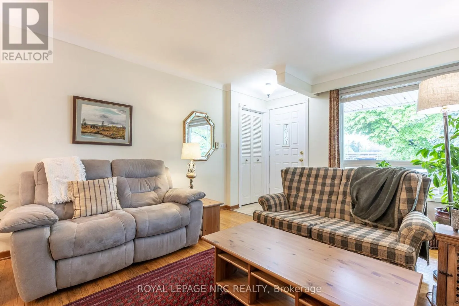 542 LAKE STREET