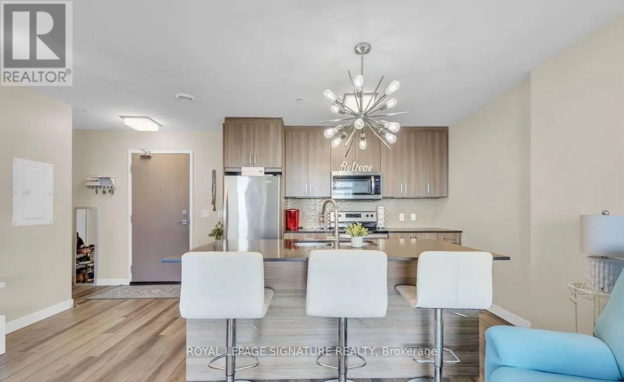 405 - 467 CHARLTON STREET