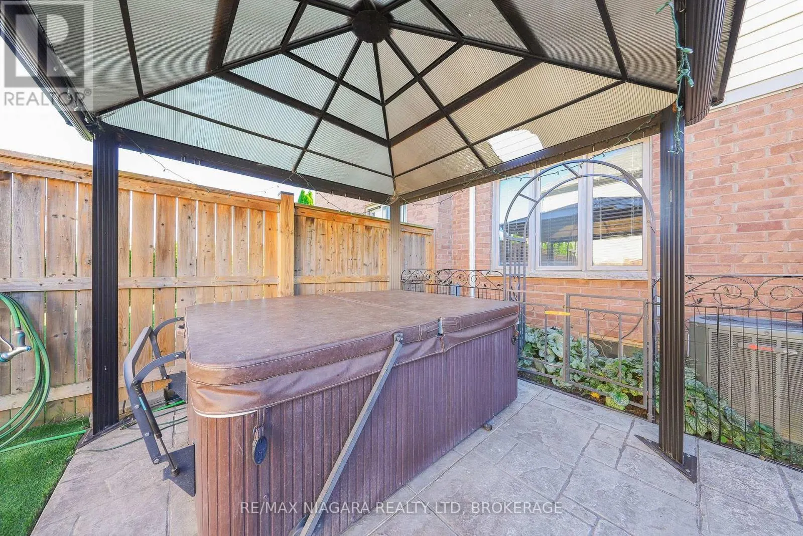 8532 NIGHTSHADE STREET