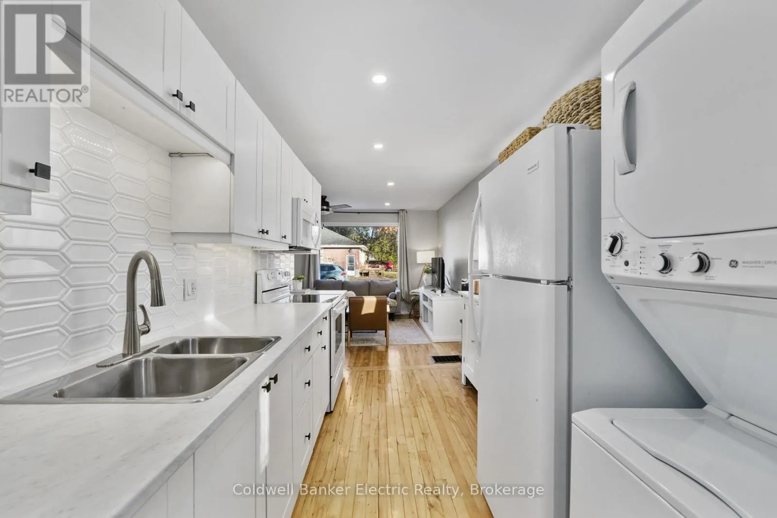 231 WOODBINE AVENUE