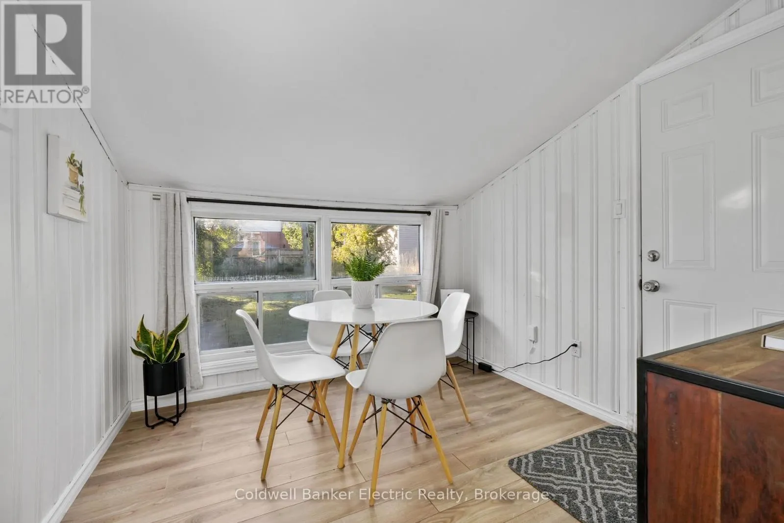 231 WOODBINE AVENUE