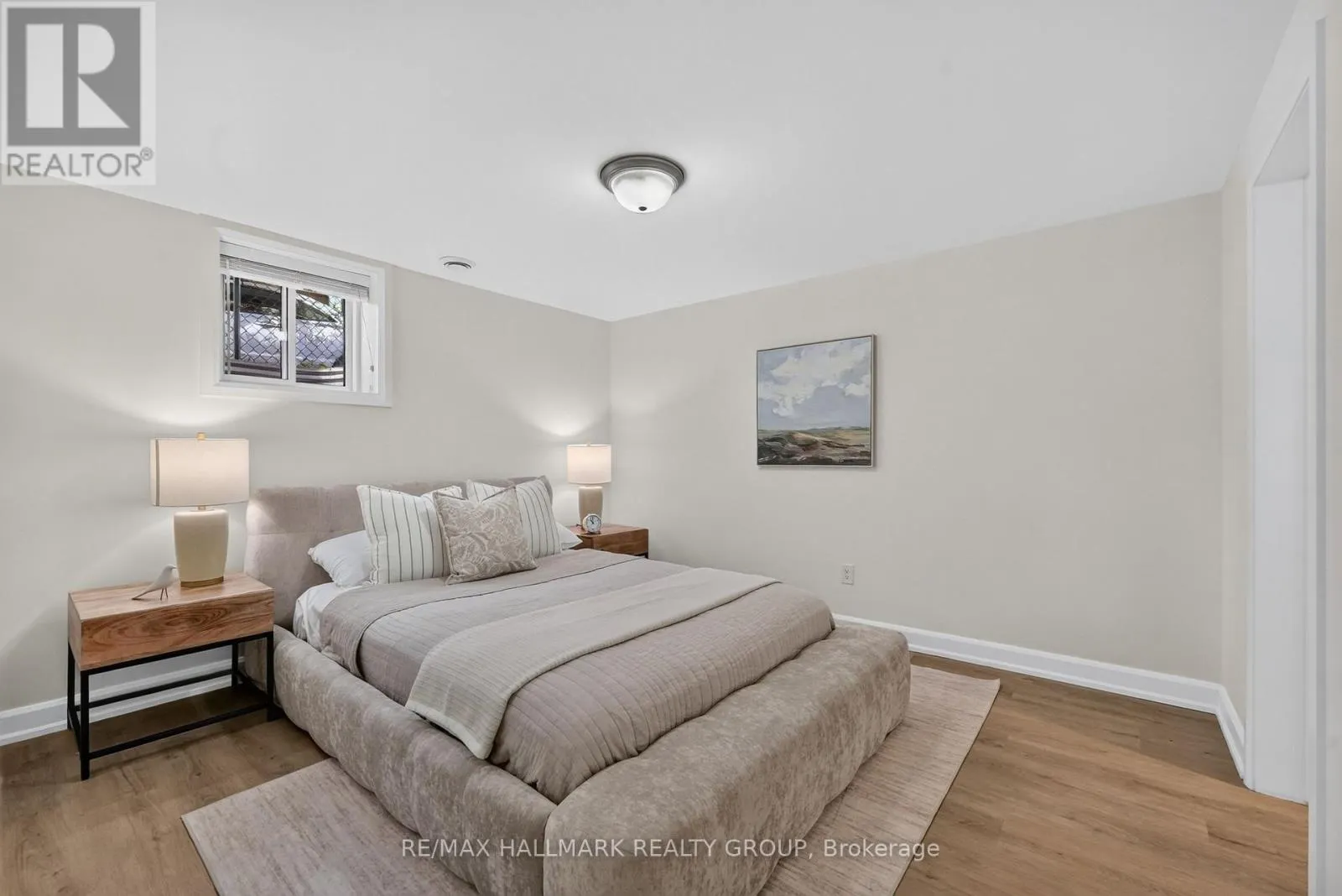 886 TROJAN AVENUE