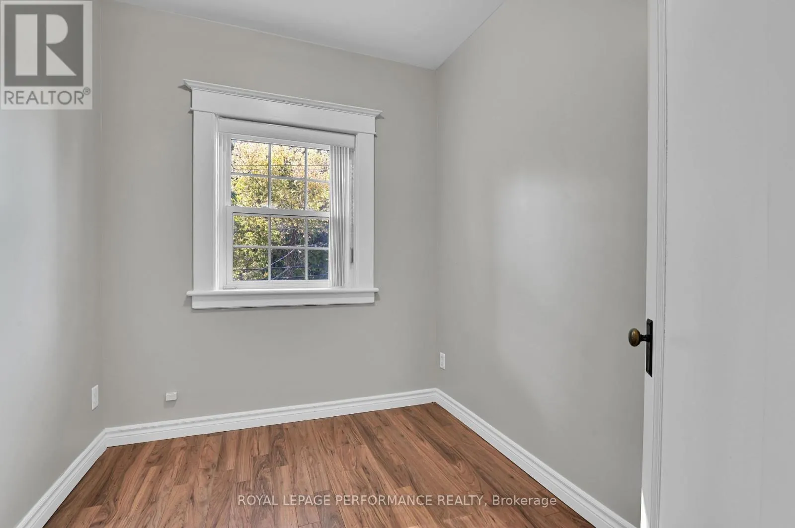 117 FIRST STREET E
