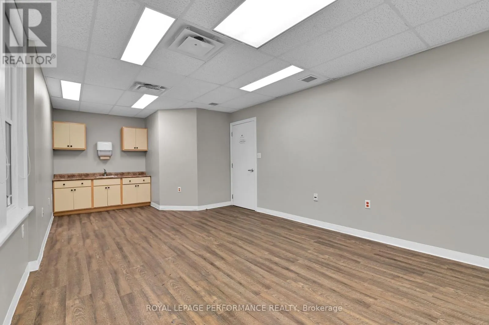 117 FIRST STREET E