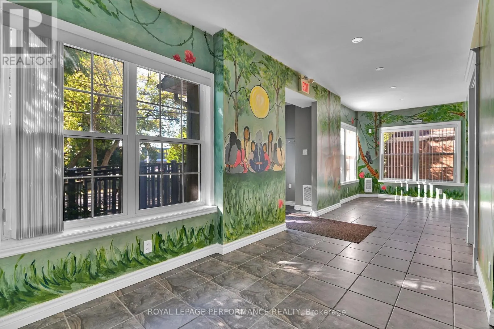 117 FIRST STREET E