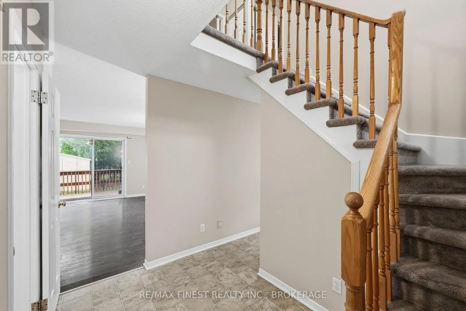 870 WALKER COURT