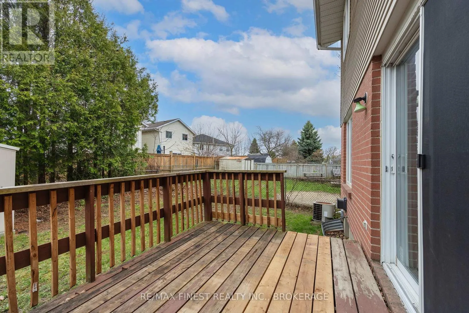 870 WALKER COURT