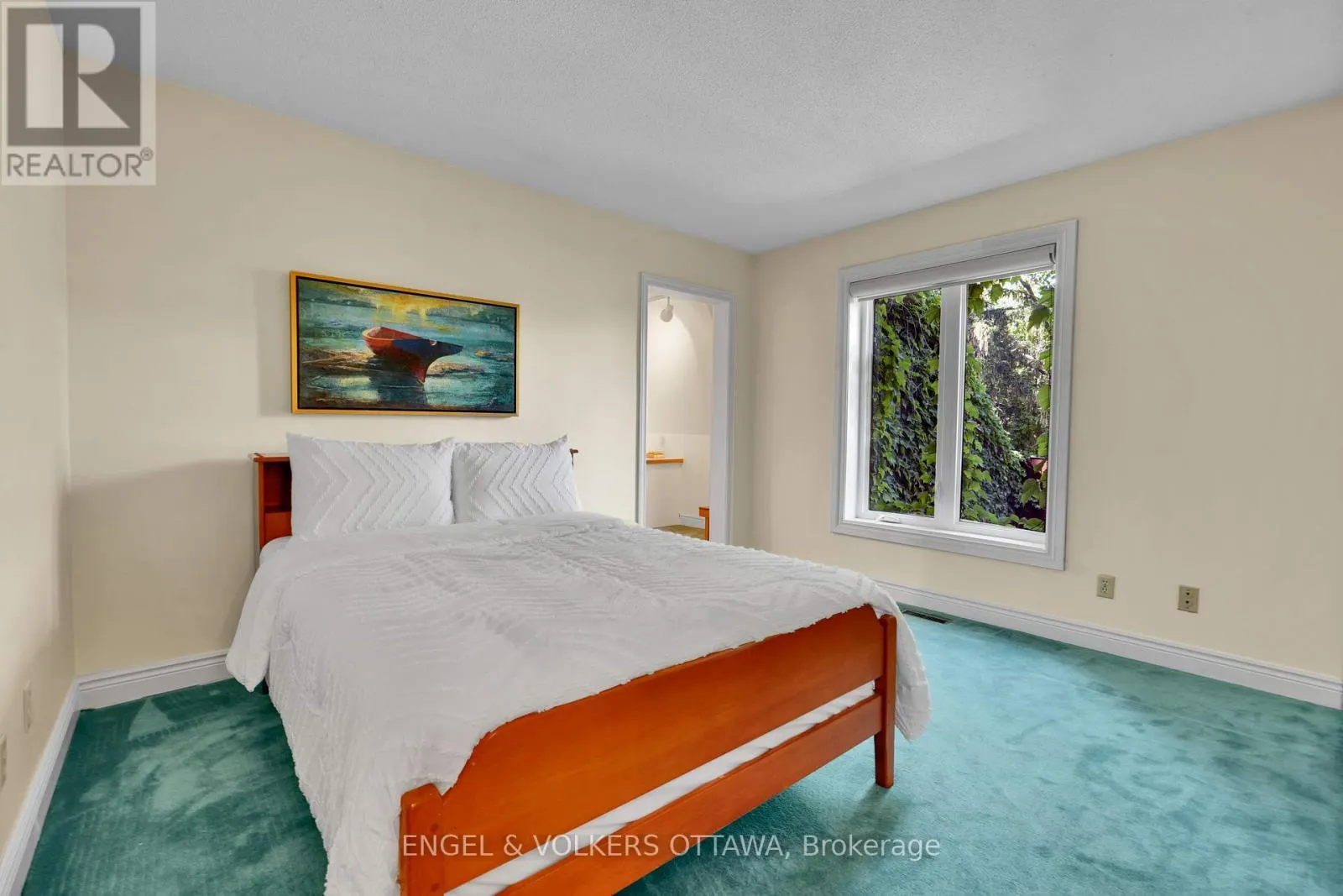 7 MID PINES GROVE