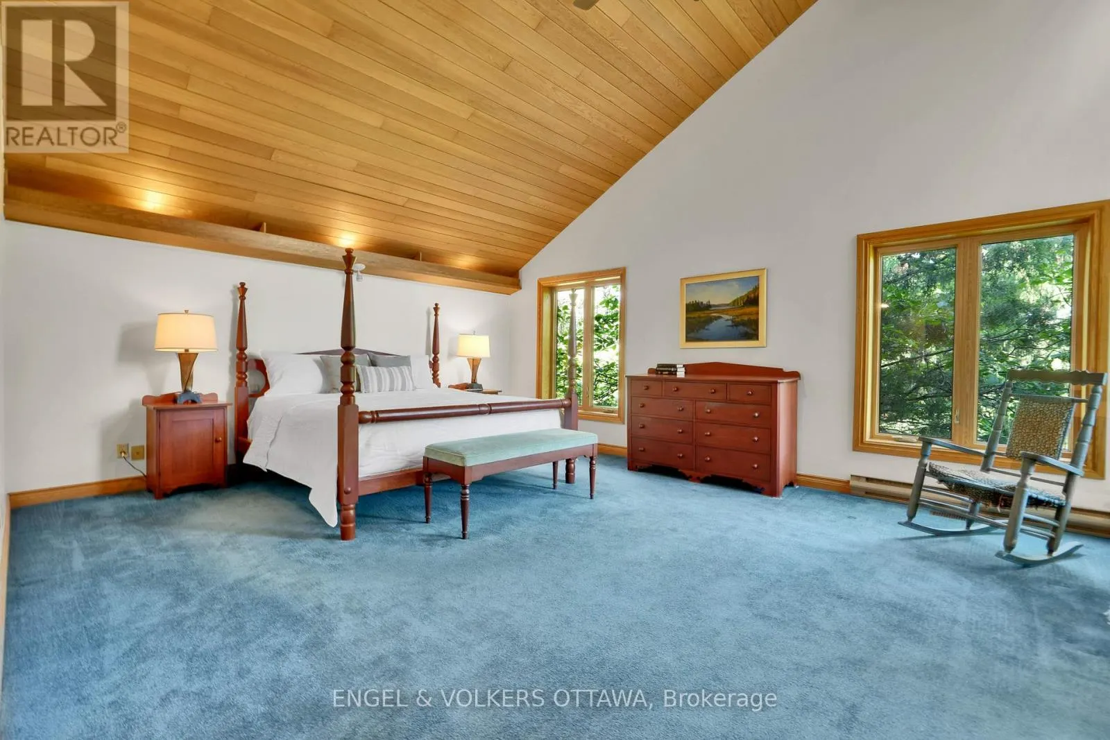 7 MID PINES GROVE