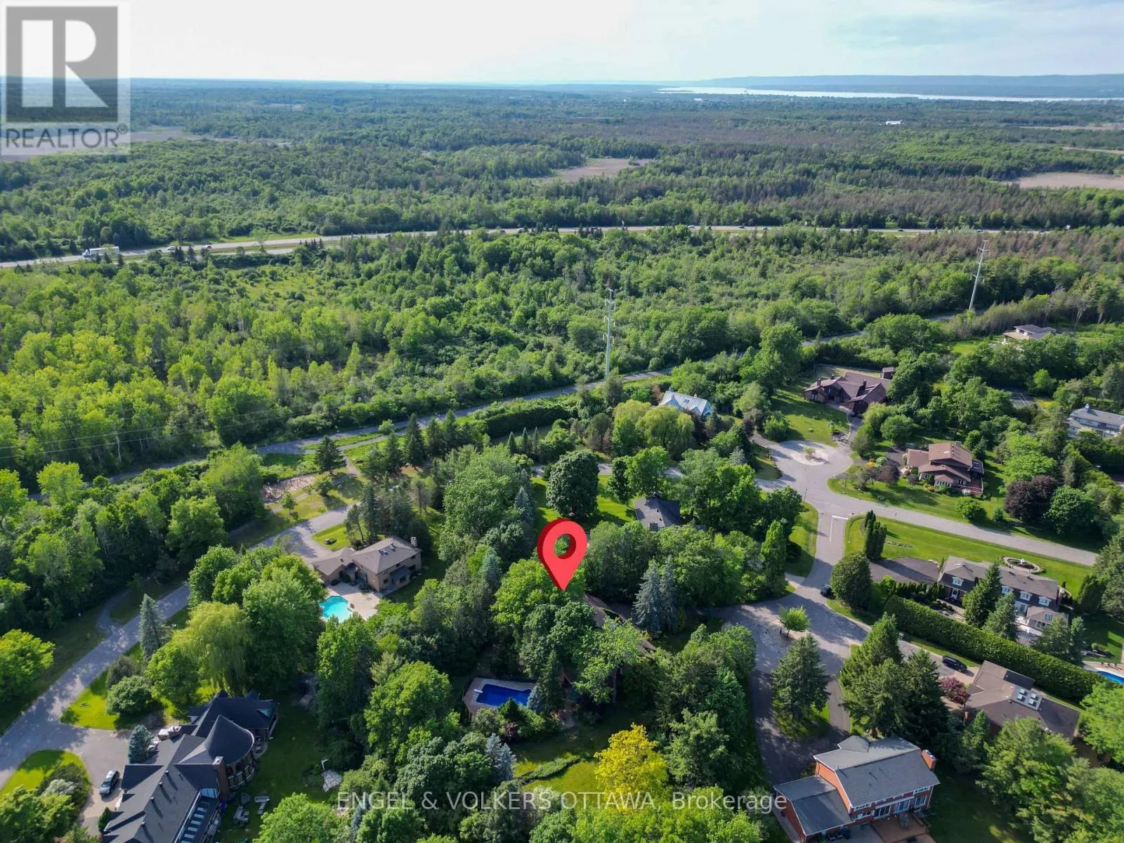 7 MID PINES GROVE