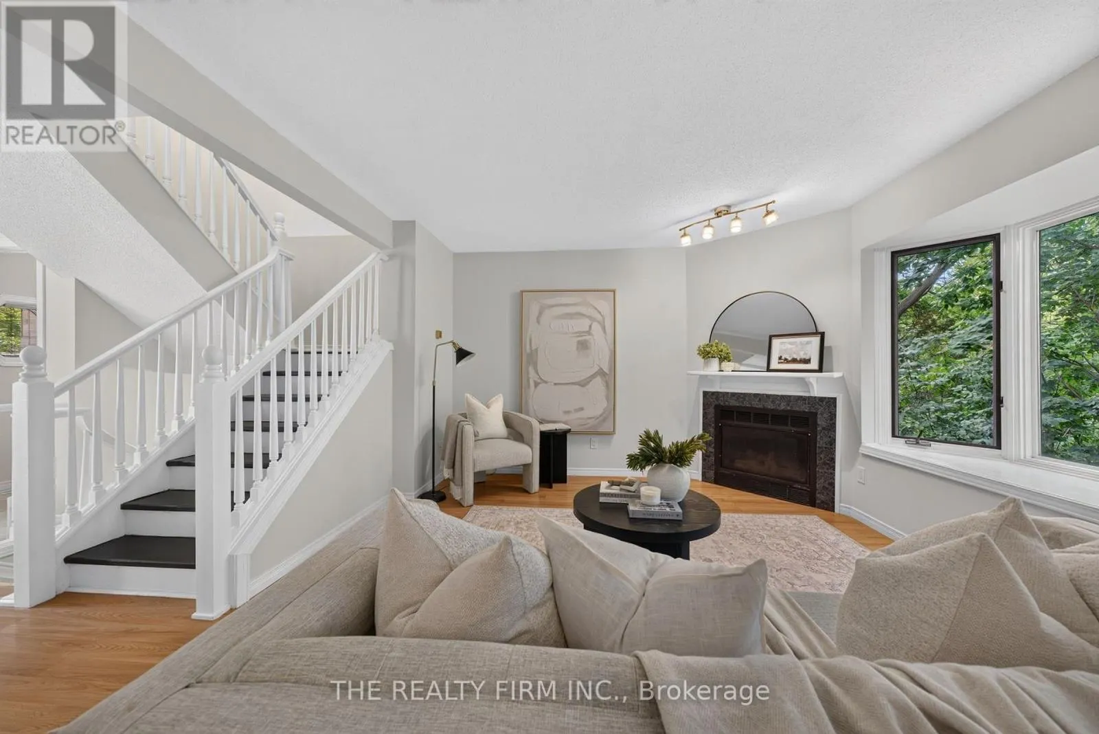 5 - 9 AILSA PLACE #5