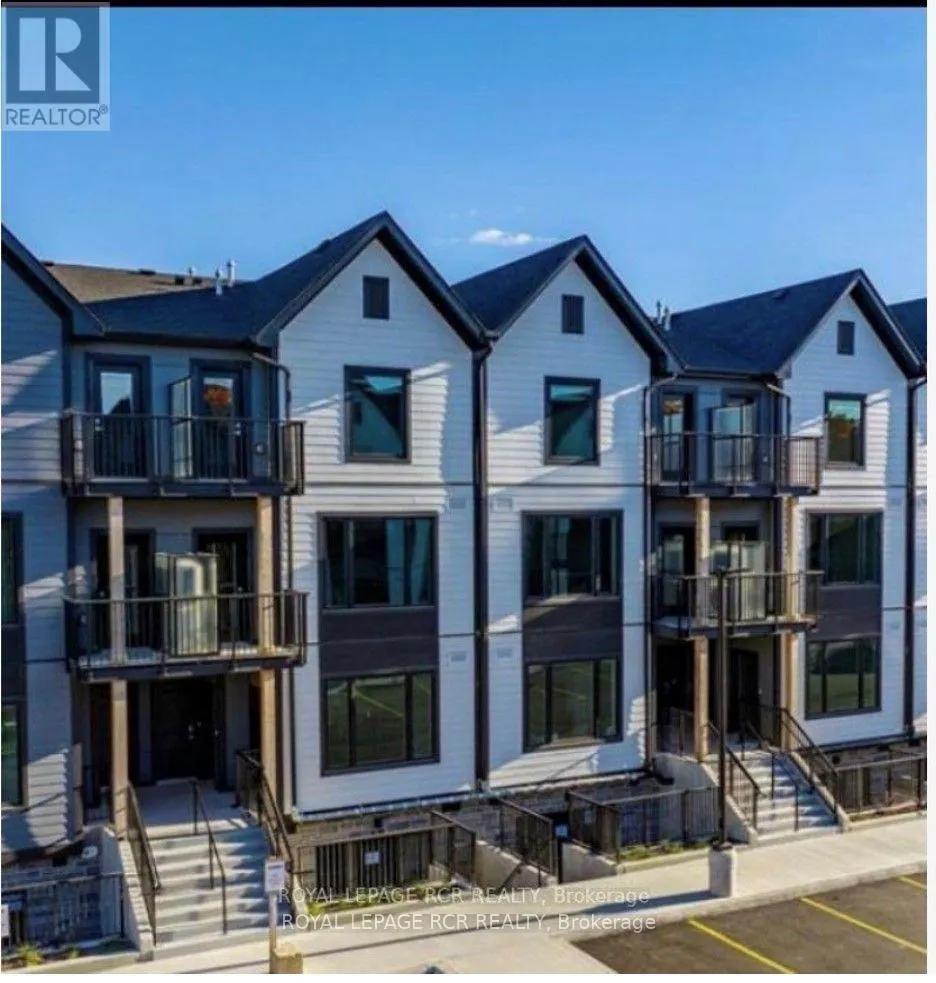 112 - 708 WOOLWICH STREET