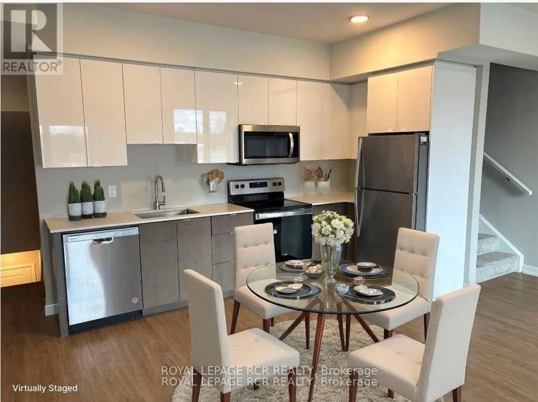112 - 708 WOOLWICH STREET