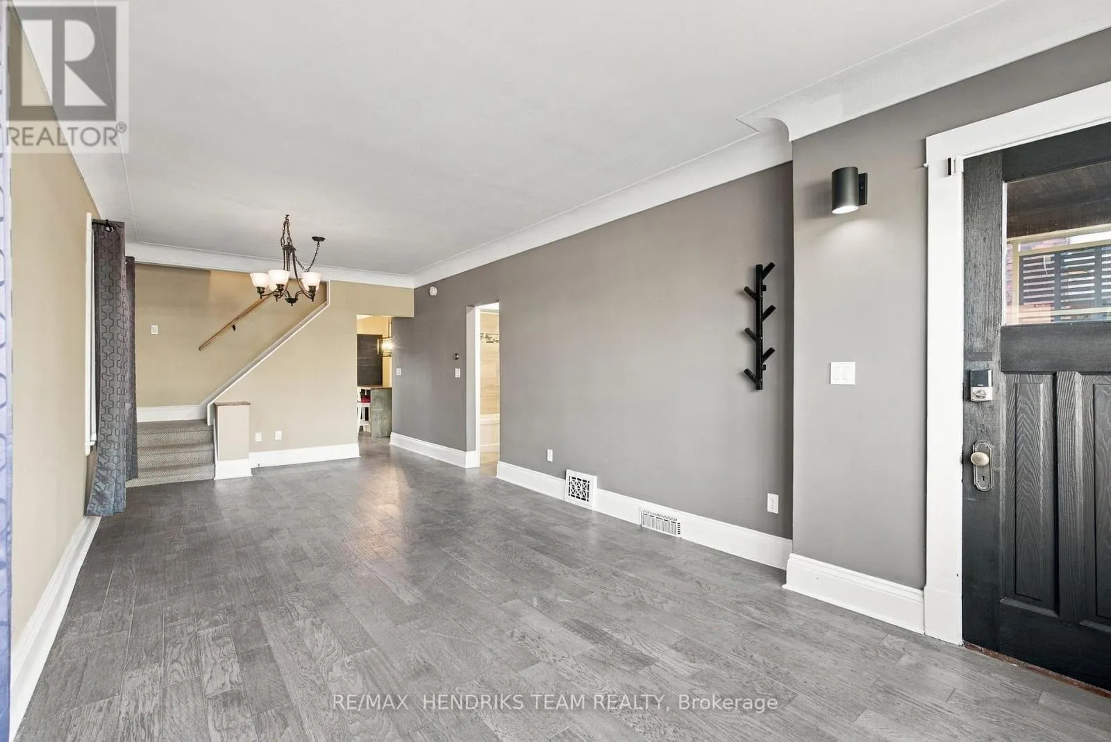 154 PROSPECT STREET N
