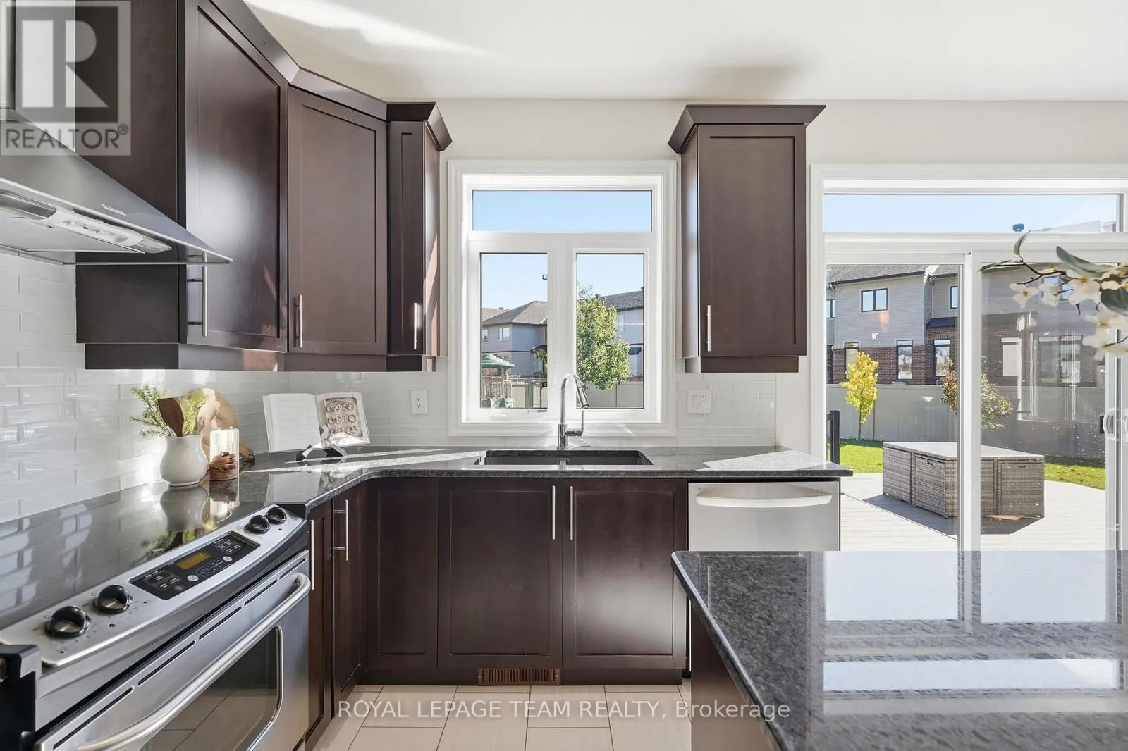 230 DAVE SMITH CRESCENT
