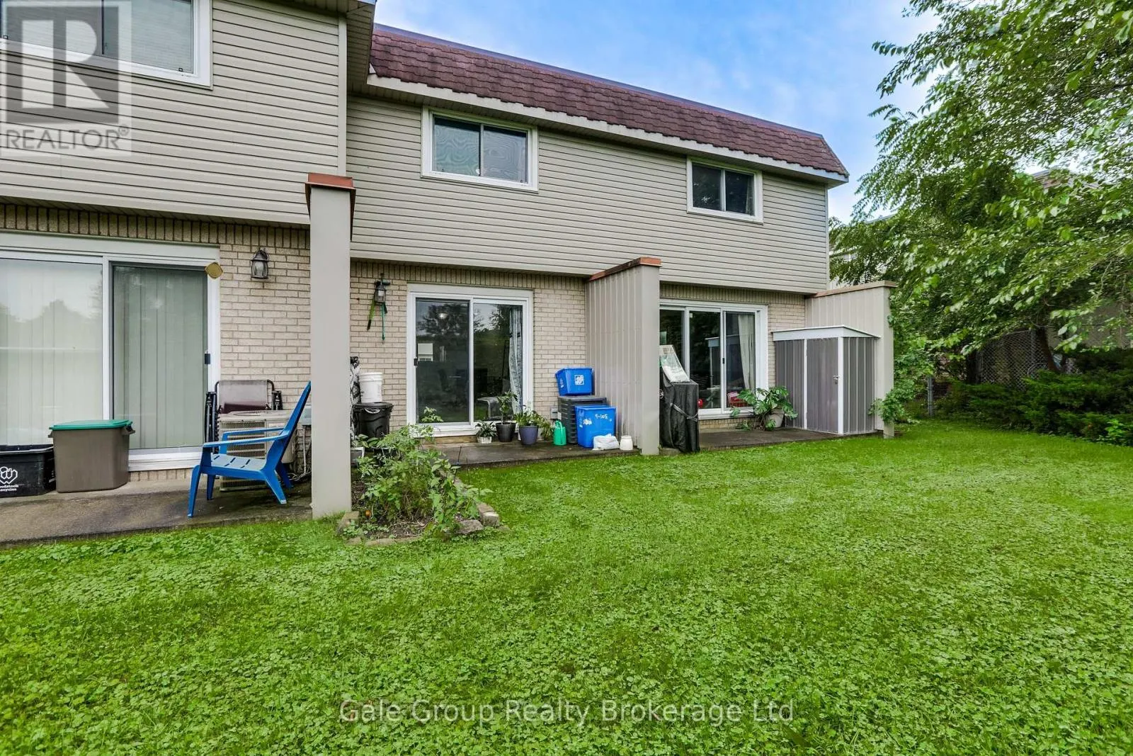 9 - 105 SPRINGBANK AVENUE #9
