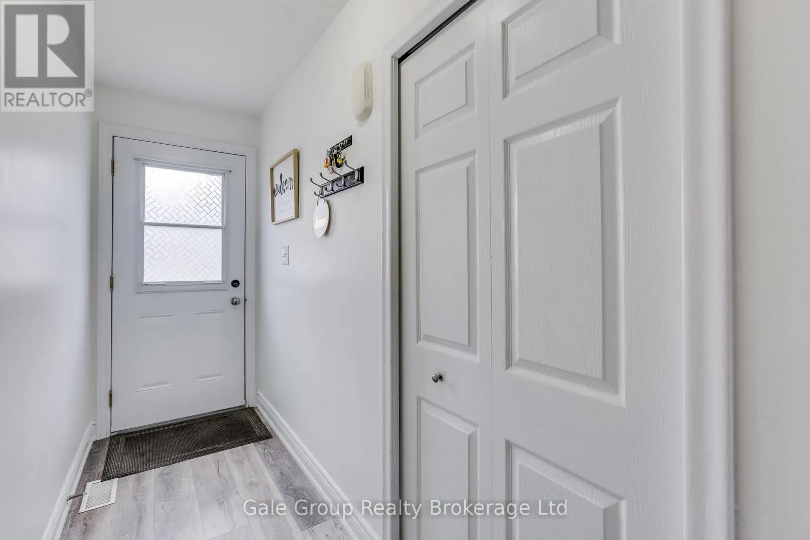 9 - 105 SPRINGBANK AVENUE #9