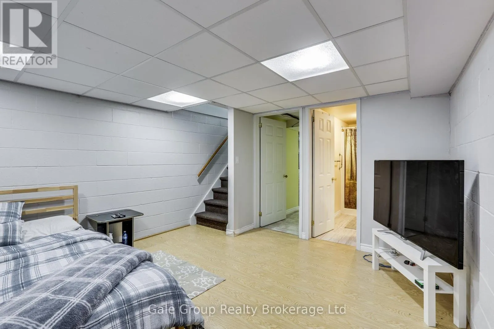 9 - 105 SPRINGBANK AVENUE #9
