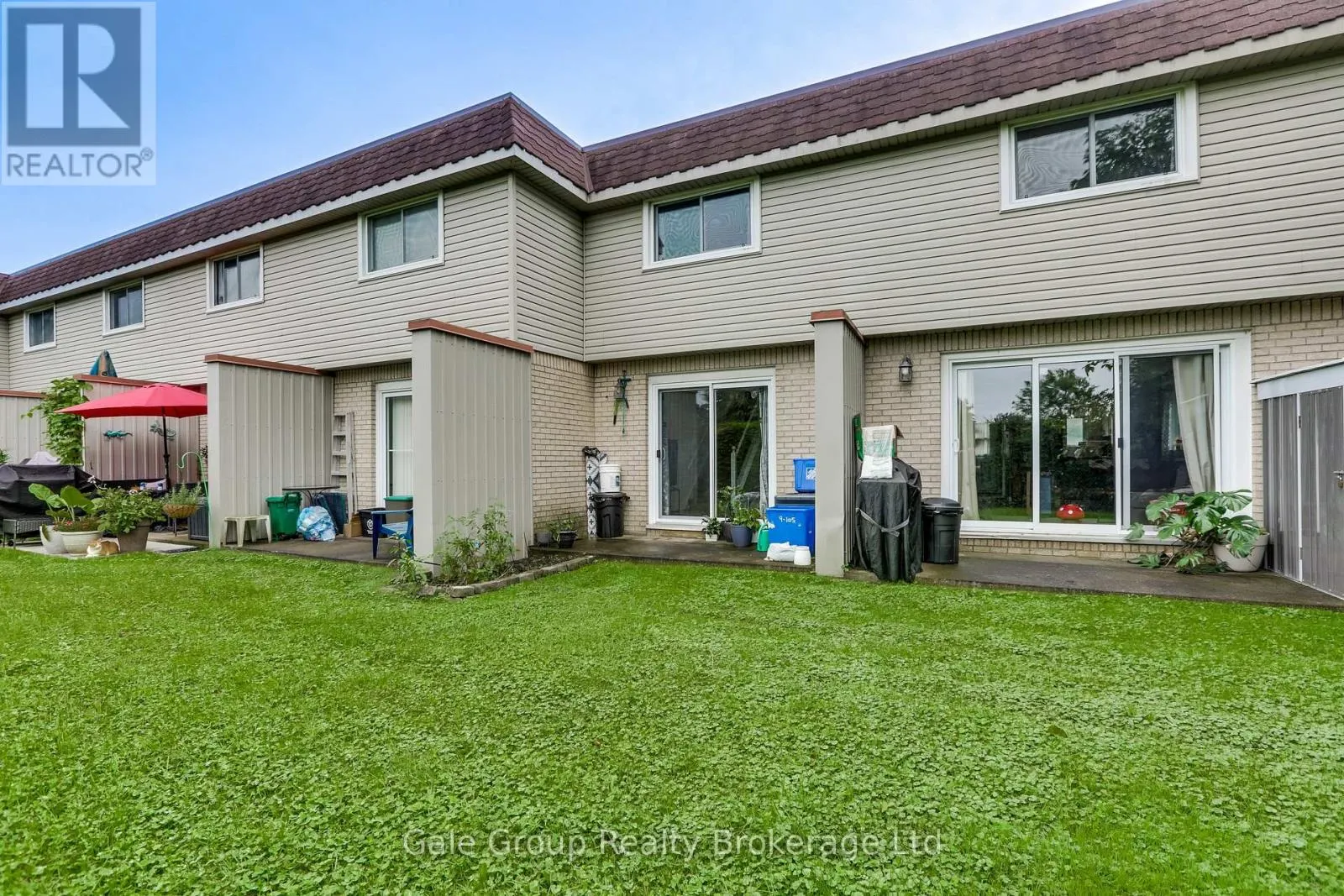 9 - 105 SPRINGBANK AVENUE #9