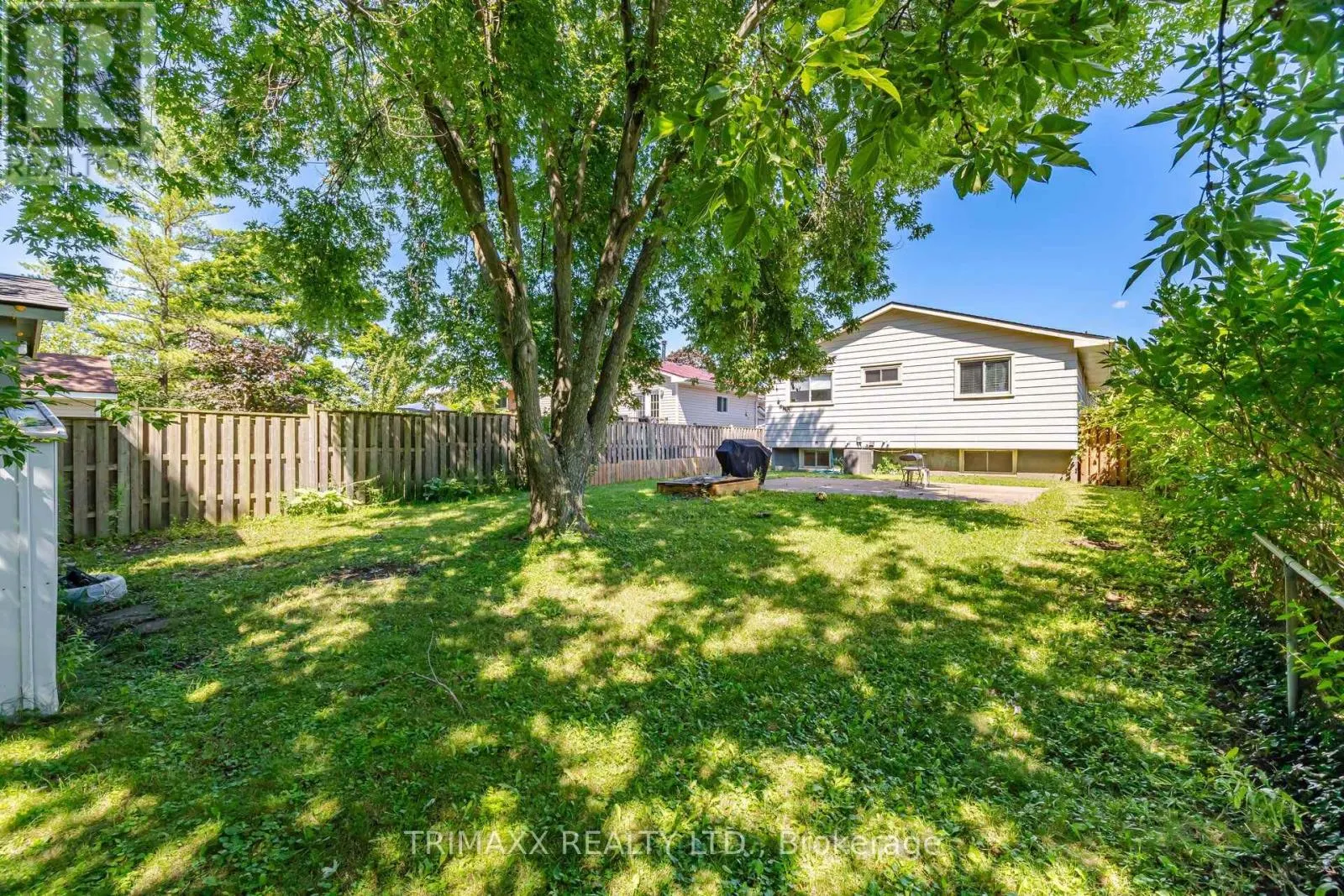 16 LORAINE DRIVE
