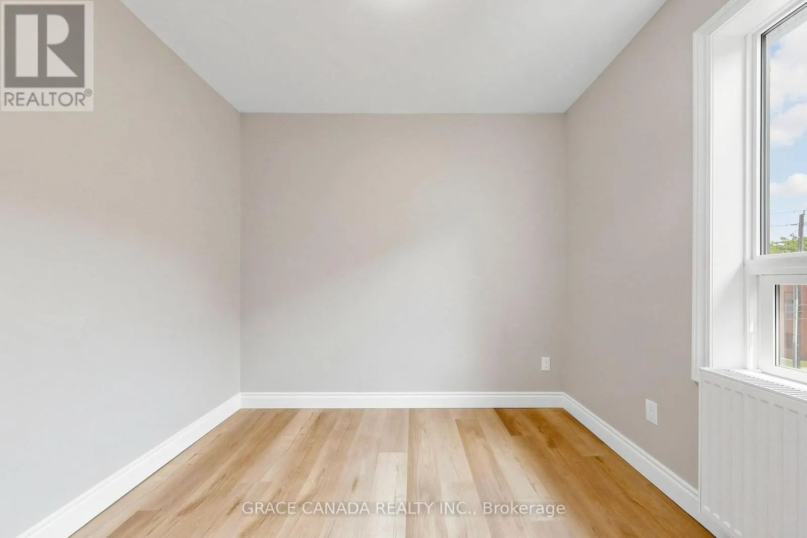 UNIT 11 - 71 SANFORD AVENUE S